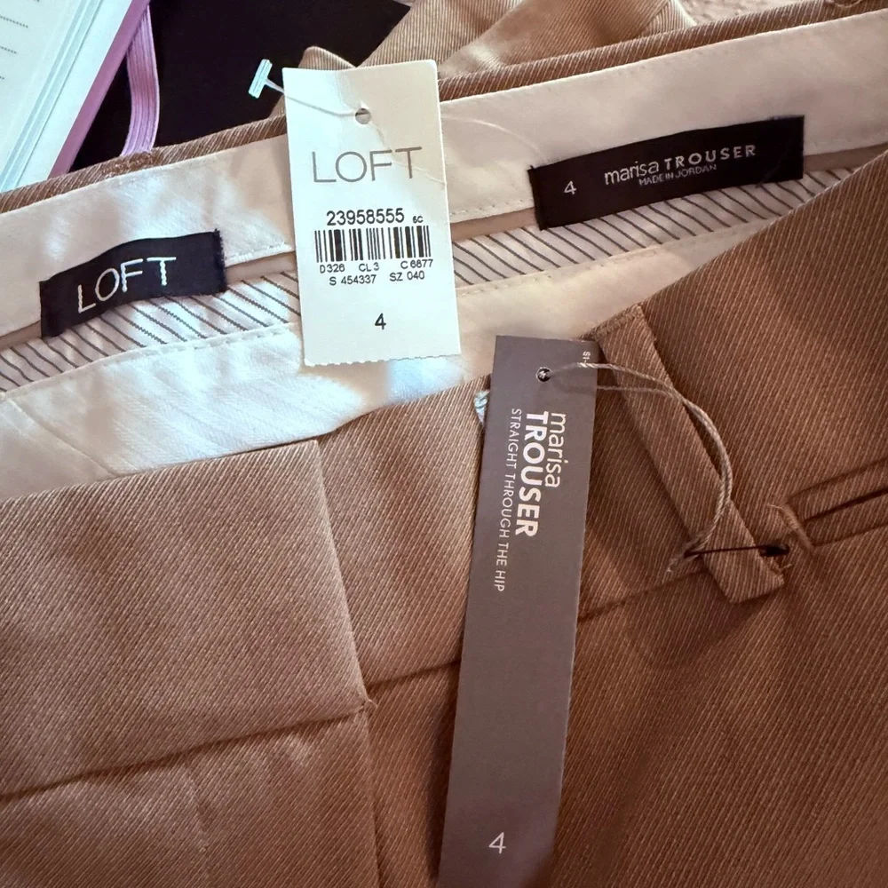Loft NWT size 4 Marissa trousers in khaki - Picture 3 of 3